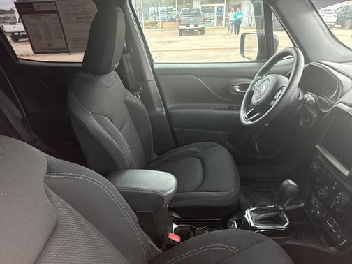2022 Jeep Renegade Altitude