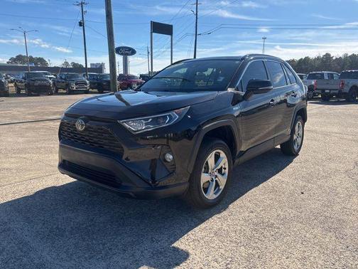 2021 Toyota RAV4 Hybrid XLE Premium