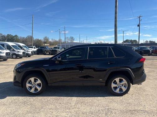 2021 Toyota RAV4 Hybrid XLE Premium