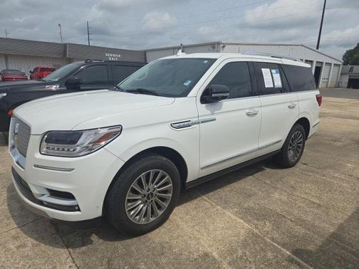 2020 Lincoln Navigator Standard