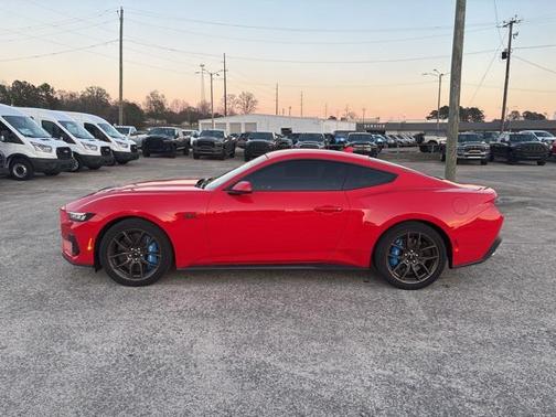 2024 Ford Mustang GT Premium