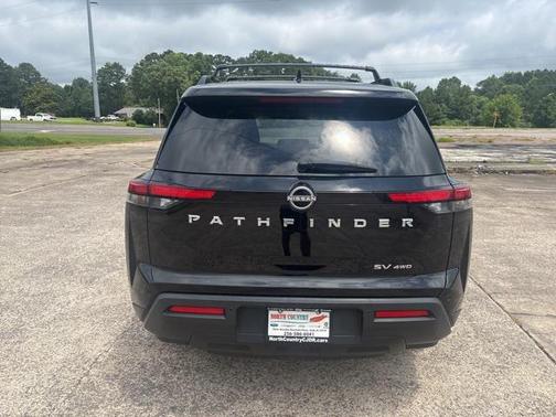 2022 Nissan Pathfinder SV 4WD