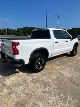 Summit White 2025 Chevrolet Silverado 1500 ZR2