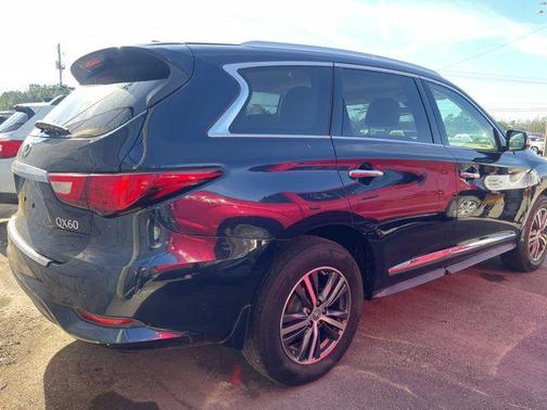 2017 INFINITI QX60 Base