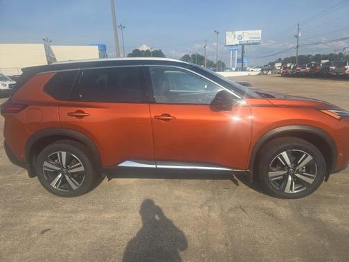 2022 Nissan Rogue Platinum