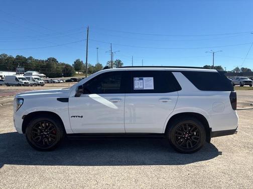 2023 GMC Yukon 4WD AT4