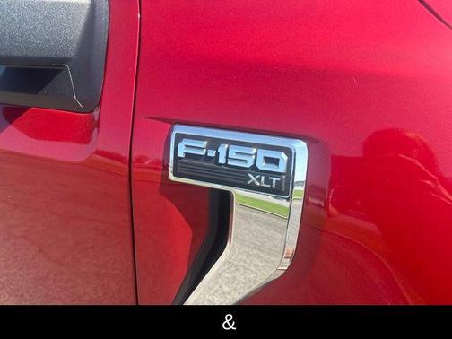 Rapid Red Metallic Tinted Clearcoat 2022 Ford F-150 XLT