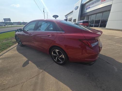 2022 Hyundai ELANTRA Limited