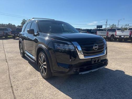 2023 Nissan Pathfinder Platinum 4WD
