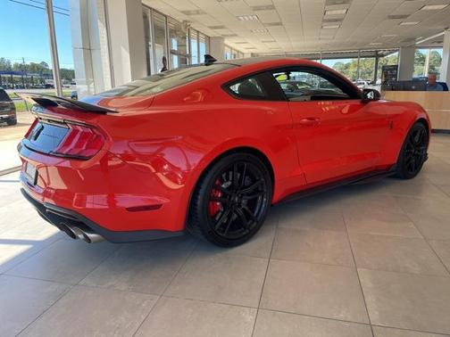 2022 Ford Shelby GT500 Base