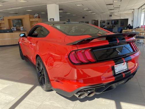 2022 Ford Shelby GT500 Base