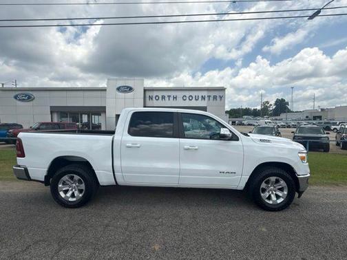 Bright White Clearcoat 2024 RAM 1500 Laramie