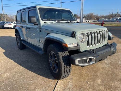 2023 Jeep Wrangler 4-Door Sahara 4x4