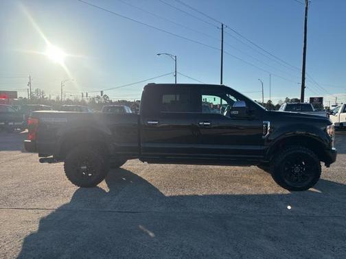 2022 Ford F-250 Platinum