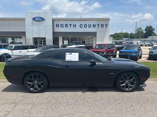 Pitch Black Clearcoat 2019 Dodge Challenger R/T