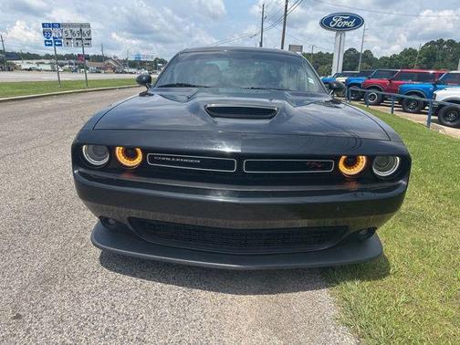 Pitch Black Clearcoat 2019 Dodge Challenger R/T