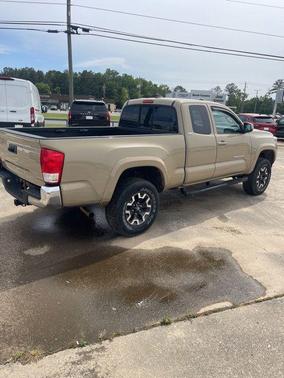 Tan 2016 Toyota Tacoma SR5