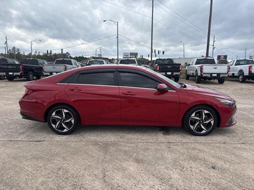 2022 Hyundai ELANTRA Limited