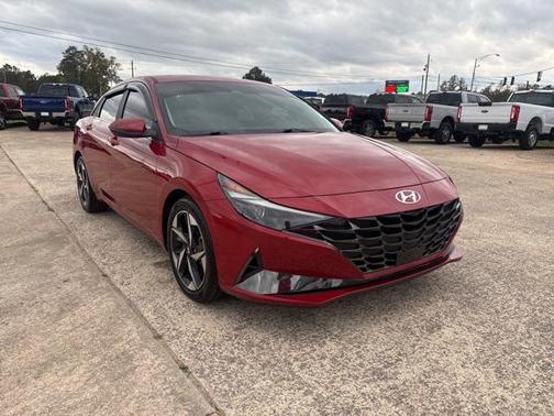 2022 Hyundai ELANTRA Limited