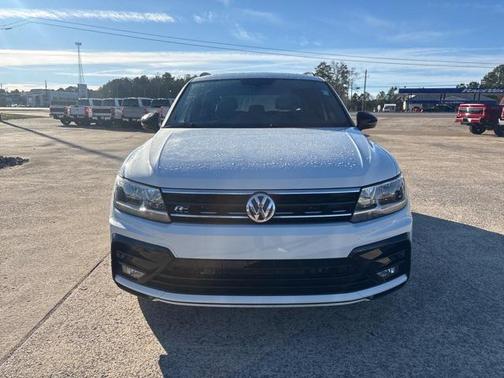 2021 Volkswagen Tiguan 2.0T SE R-Line Black