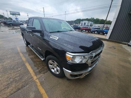 Diamond Black Crystal Pearlcoat 2019 RAM 1500 Big Horn