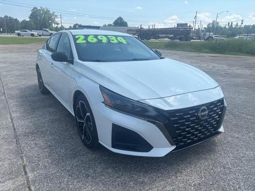 2024 Nissan Altima SR FWD
