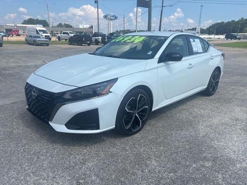 2024 Nissan Altima SR FWD