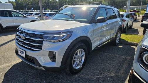 2025 Ford Explorer Active