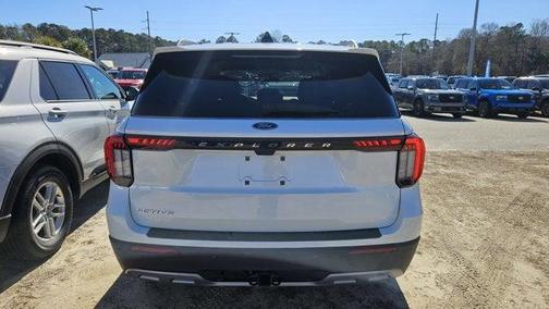 2026 Ford Explorer Active (200A)