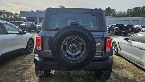 2025 Ford Bronco Base