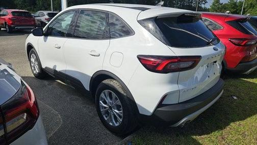 oxford white 2026 Ford Escape Active