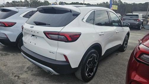 2026 Ford Escape Platinum