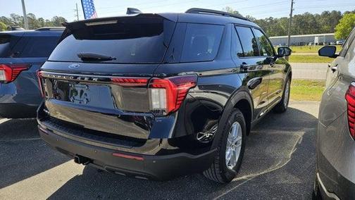Agate Black Metallic 2026 Ford Explorer Active
