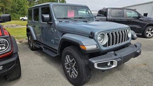 2024 Jeep Wrangler 4-Door Sahara 4x4