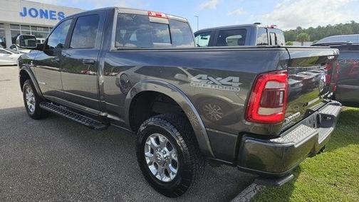 2020 RAM 2500 Laramie Crew Cab 4X4 6'4' Box