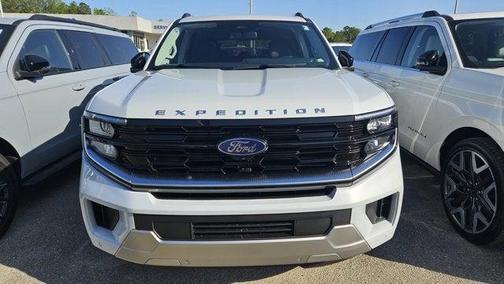 Space Silver Metallic 2026 Ford Expedition Platinum