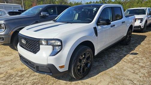 Oxford White 2025 Ford Maverick XLT Truck