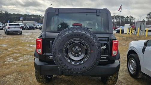 2025 Ford Bronco Base