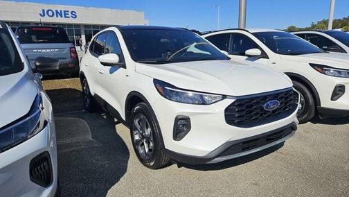 2026 Ford Escape ST-Line Select