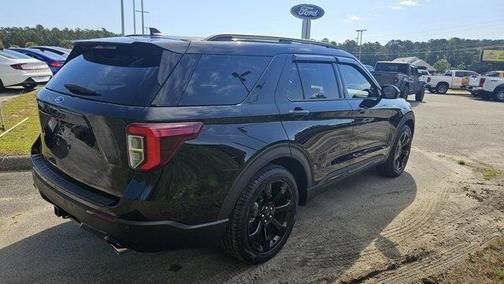 2024 Ford Explorer ST-Line