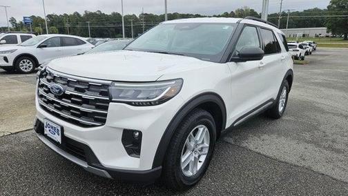 2025 Ford Explorer Active