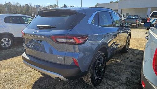 2026 Ford Escape Platinum