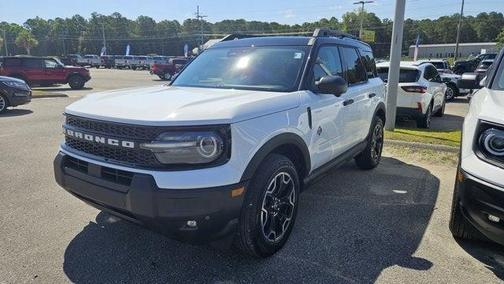 Oxford White 2026 Ford Bronco Sport Outer Banks