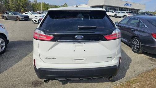 2020 Ford Edge SE