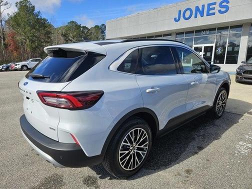 2025 Ford Escape PHEV Base