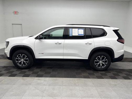 2024 GMC Acadia AWD AT4