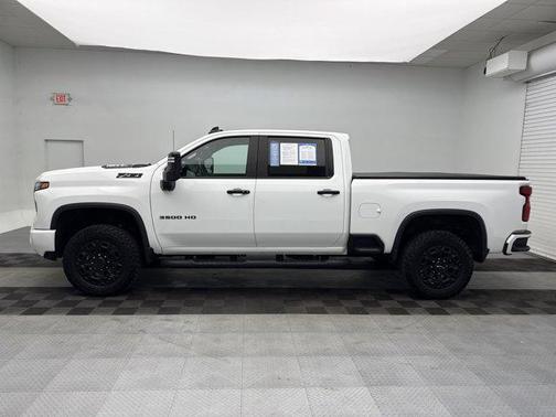 2024 Chevrolet Silverado 3500 LT