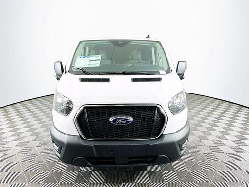 2024 Ford Transit-250 LOW ROOF