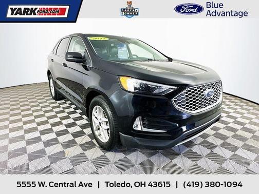 Agate Black Metallic 2023 Ford Edge SEL