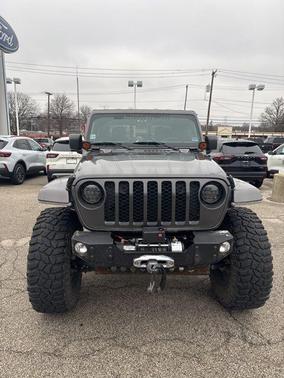 2023 Jeep Gladiator Sport
